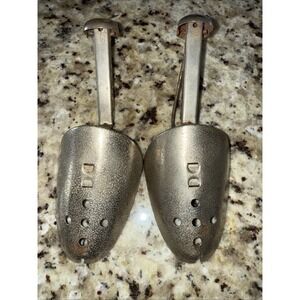Vintage ‎ Metal Adjustable Shoe Forms, Shoe Collectible. 4475